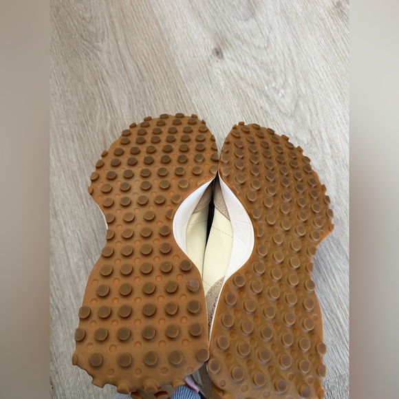 New Balance 327 Retro Sneakers | Neutral Beige & Pink | Women’s 9 - Picture 5 of 7